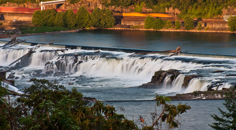 Wilamette Falls in Oregon City, Oregon